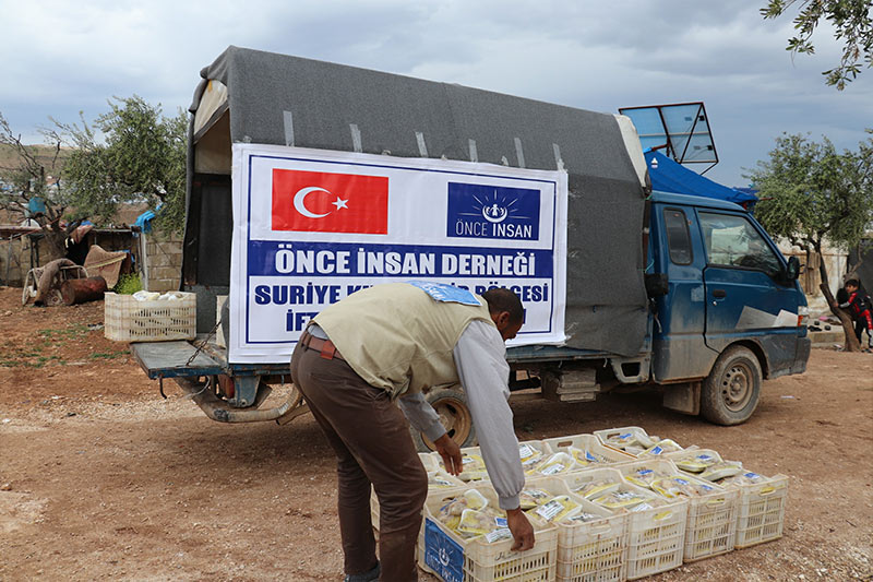 İdlip'e uzanan elleriniz Time Turk de...